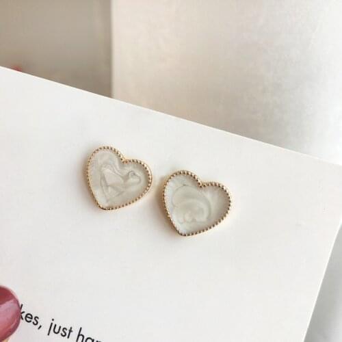 Japanese and Korean street style fashion girl love heart shape temperament earrings fashion wear simple earrings girlfriend gift