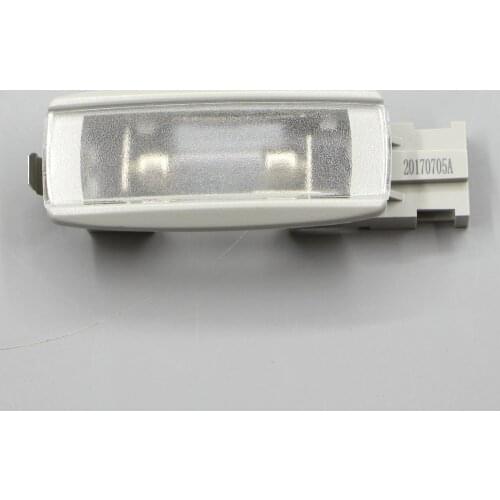 1 * PCS Aplicar para Jetta nuevo y viejo Passat B7L B6 CC golf 6 MK6 MK7 espejo de maquillaje parasol lampara 1KD 947 109 A