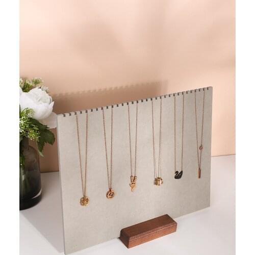 New Fashion Non Fabric Woven Pedant Display Holder Necklace Display Stand Solid Wood Jewelry Display Series