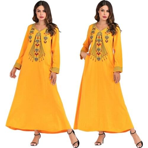 Vintage Embroidery Muslim Women V-neck Maxi Dress Abaya Kaftan Cocktail Party Robe Long Sleeve Arab Casual Clothing Gown Fashion