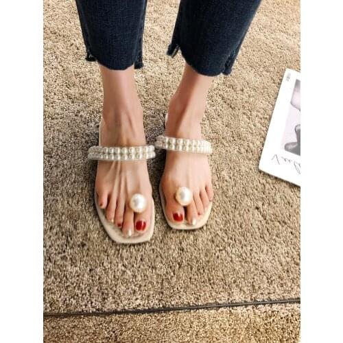 Flip-flops Womens Summer Wear 2021 New Casual Pearls Joker Comfortable Flat Toe Sandals Female Fairy Wind