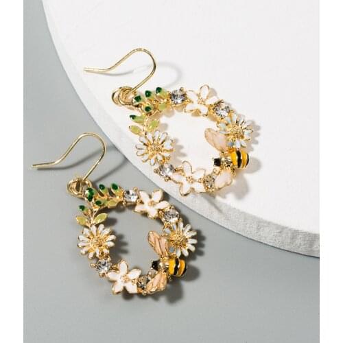 Creative Oil Drip Metal Colorful Flower Bee Drop Earrings for Women Fashion Unusual Ear Rings Jewelry Goth Leaves Plant Earring