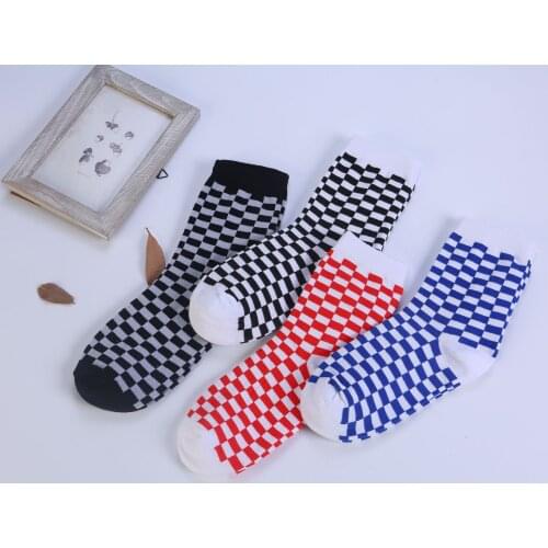 New Korea Harajuku street black and white grid checkerboard tube cotton socks men and women in the tube tide socks