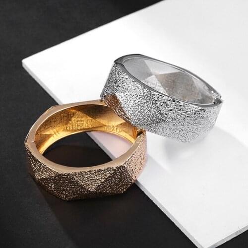 New Fashion Girls Bracelet Bangle Gold Color Stainless Steel Rhombus Pattern Charms Open Bangles For Women Lovers Jewelry Gifts