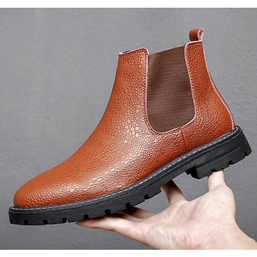 EMOSEWA Winter Men Bullock Carved Shoes British Boots Men Business Genuine Leather Short Boots Brock Fashion Boots Plus Size