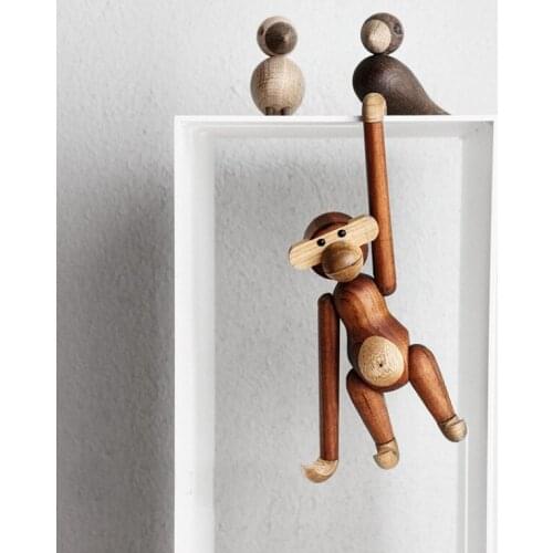 Creative home decoration Danish solid wood monkey decoration puppet living room TV cabinet childrens room small decor crafts