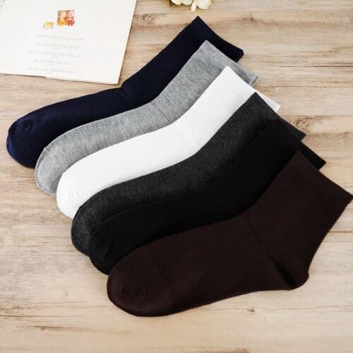 Men Solid Color Middle Tube Socks Solid Color Autumn and Winter Business Breathable Sweat Absorption Leisure Sports Mens Socks