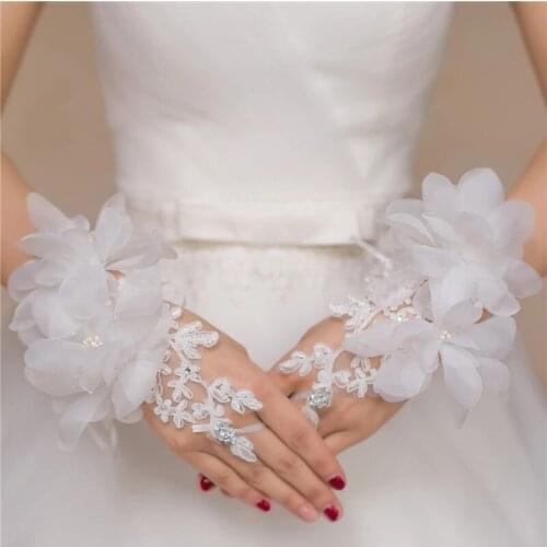 Flower Bridal Red White Fingerless Wedding Gloves Lace Beaded Short Design Glove Party Elegant Ornament Accessory
