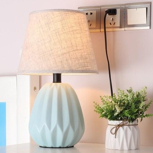 Nordic ceramic table lamp modern minimalist creative living room bedroom bedside lamp night light children hotel decoration