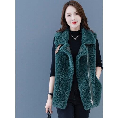 High Quality Women Faux Fur Vest Coat Luxury Warm Lamb Fur Waistcoat 2021 New Winter Female Lapel Sleeveless Jacket Belt Pockets