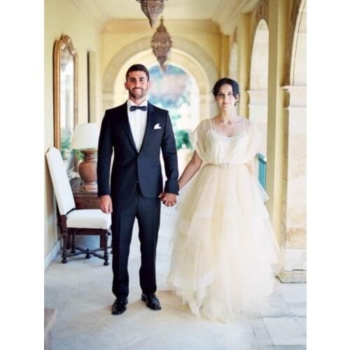 Handesome Grooms Men Tuxedos Peaked Lapel 2 Pieces Set (Blazer + Pants) Smart Casual Wedding Marriage Custom Made Jacket