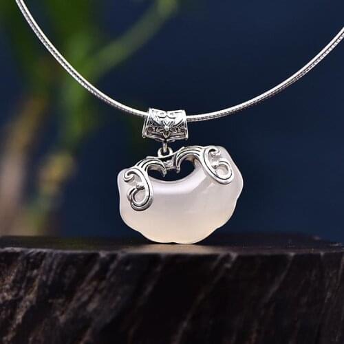 Chalcedony Pendant Female Sterling Silver Clavicle Chain Light Luxury Minority Style Pendant Fashion Simple Necklace Necklace Si