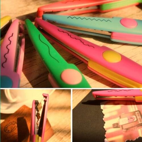 Kids Beginners Laciness Scissors Metal Plastic DIY Clip Art Photo Color Scissors Paper Lace Diary Decoration School Stationery