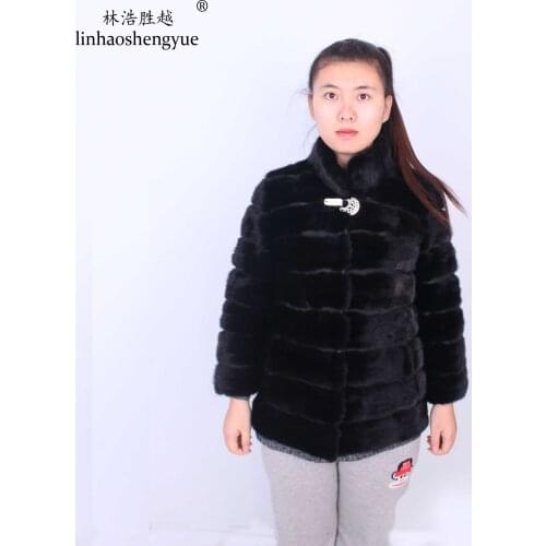 LinhaoshengyueAutumn and winter temperament velvet jacket short womens leeches fluffy coat noble