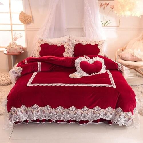 4Pcs Thick and warm crystal velvet Solid color Pleated lace Bed set Princess Korean Girls Pink Bed skirt set Pillowcase