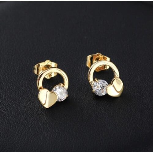 2018 Hot Sale New Fashion Trend Earrings for Women Girls Simple Heart Shape Stud Earrings Cute Romantic jewelry Gift Wholesale