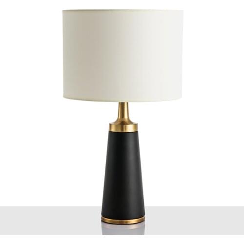 Minimalist Bedroom Bedside Lamp Light Luxury Creative Wrought Iron Living Room Desk Model Room Hotel Decorative Table Lamp