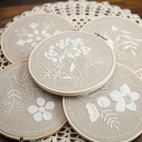 Flower Pattern Unfinished Embroidery Kit Needlework Cross Stitch Set for Beginner Hand-stitched Material Pack Student Handwork