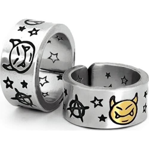 Selling Japanese and Korean original devil expression Bohemian Tibetan ring large retro gold Gothic couple ring