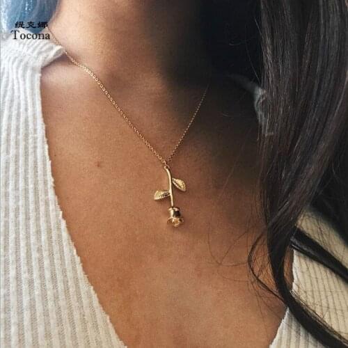 Vintage Red Rose Flower Pendant Necklace for Women Metal Gold Color Charm Necklaces Statement Bohemian Jewelry chain necklace