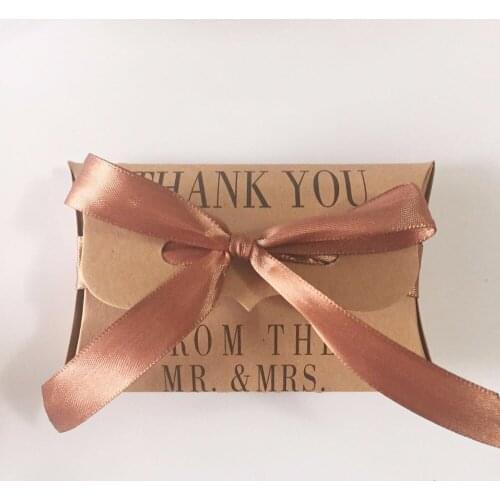 50pcs/pack DIY Natural brown Kraft Paper Candy Box THANK YOU MR MRS Tag Decoracion Vintage Rustic Wedding Supplies Wedding Gift