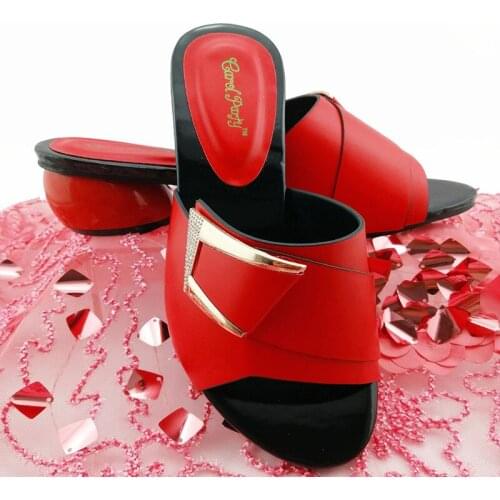 Concise Style Italian Women Popular Sandals for Royal Party Comfortable Heels in Coral Red Color African Ladies Shoes for Office