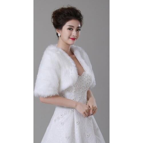 Half Sleeve Womens wedding Winter faux fur jacket bolero wraps Bridal Coat Wedding Bolero Faux Fur Bride Shurg