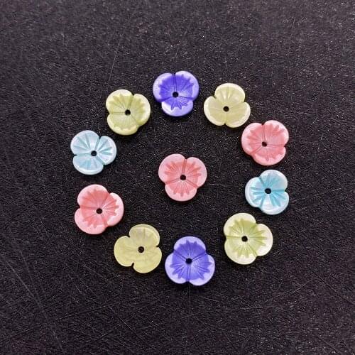 5pcs/bag of Exquisite Flower-shaped Natural Freshwater Shells 9x9mm for DIY Making Bracelets, Necklaces and Earrings Accessories