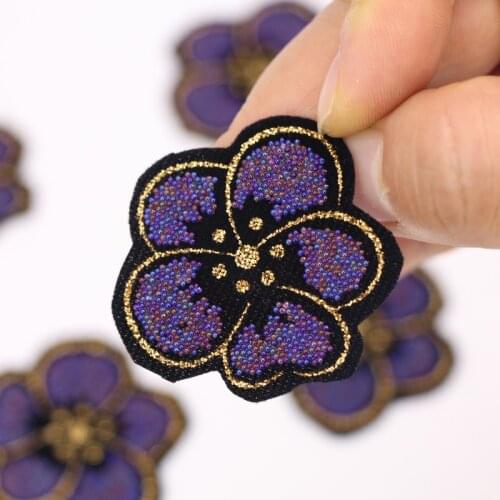10Pcs/lot Handmade Rhinestone beaded&sequin Flowers Patches Sew on Embroidery patch for clothes beaded Applique cute patch