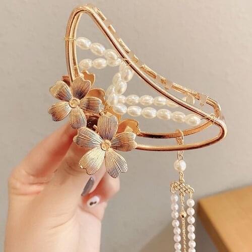 Butterfly Claw for Women Pearl Hair Accessories Gold Long Girls Geometric Metal Hair Claw Big Hairpin Party Fashion Accessories