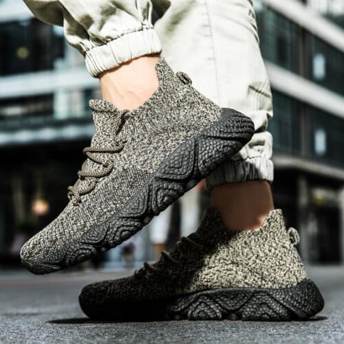 Sneakers Men Breathable Men Socks Shoes Lightweight Comfortable Winter Keep Warm Mens Gym Shoes Walking Zapatillas Hombre