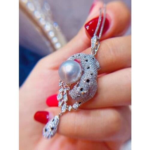 R709 Solid 925 Sterling Silver 11-12mm Fresh Water White Pearls Leopard Pendants for Women Fine Birthdays Presents