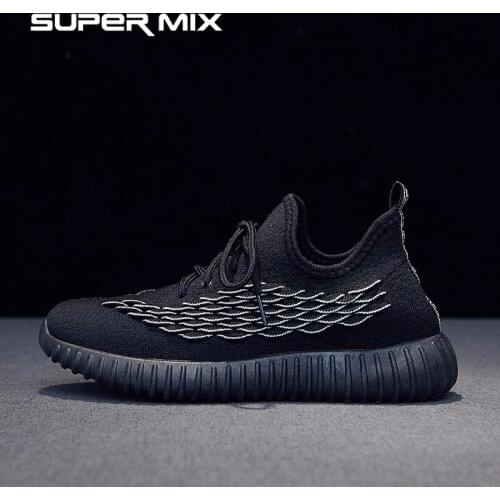 Womens shoes 2021 womens sports shoes ultralight personalized vulcanized shoes black sports shoes fashion womens casual shoes