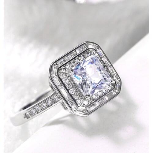 Huitan Fashion Contracted Square Princess Cut Zirconia Womens Rings Dazzling Versatile Accessories for Party Statement Rings