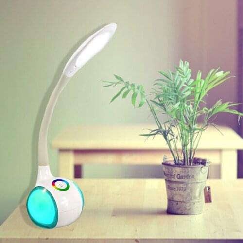 Sample style decoration reading table lamp in room