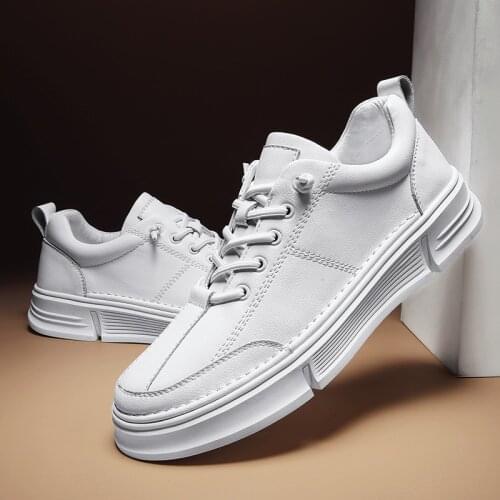 Luxury Leather Students Running Shoes Men Elastic Lace-Up Mens Casual Shoes Outdoor Mens Sneakers Wear Resistant Shoes For Man