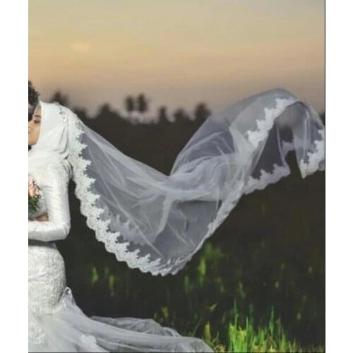 White Ivory 1 Layers Wedding Veil Lace Edge Chapel Length wedding Accessories Veils With Comb Bridal Veils