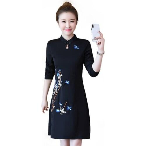 2019 Autumn New Pattern Nation Wind Will Code Easy Thin Stand Lead Embroidery Long Sleeve A Word Dress
