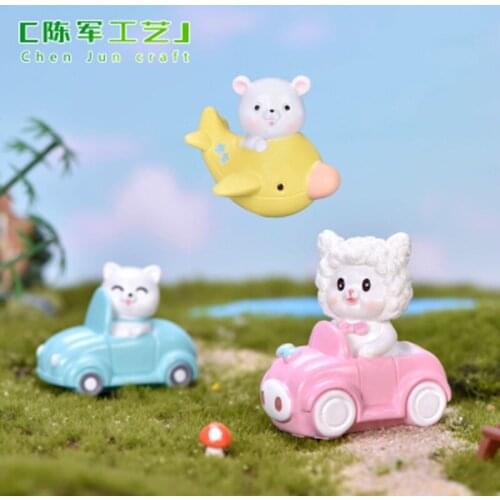 ZOCDOU1 Piece Flying Plane Bear Cute Animal Cartoon Resin Dog Small Statue Little Figurine Crafts Figure Ornament Miniatures