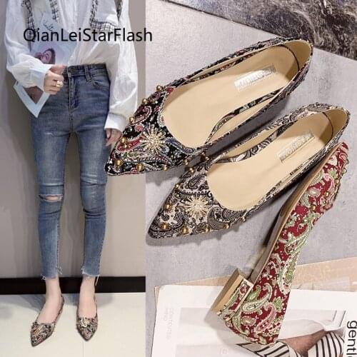 National style Flower Women Flats Rivets Slip on Shoes Woman Loafers Retro Ballet Flats Ladies designer Shoes zapatos mujer