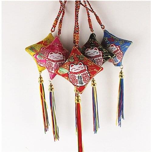 Lucky Cat Amulet KeyChains Bless With Safeness Key Chain Cute Omamori Pendant Lucky Charm Keyring Everyones Favorite Peace