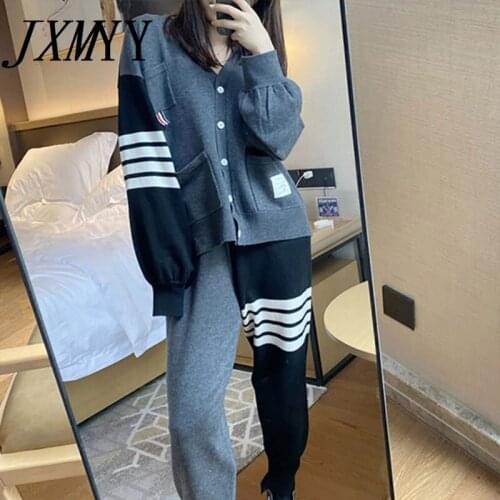 2021 Spring And Autumn Fashion Sports Models Leisure Sports Loose Womens Knitted V-Neck Contrast Color Cardigan Two-Piece Suit