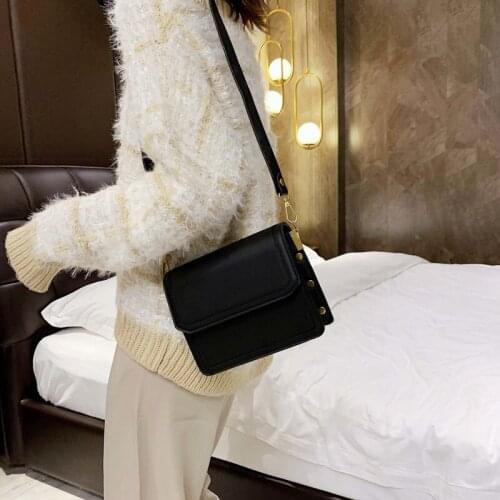 Simple Boutique Shoulder Messenger Bag Women High Quality Small Flap Bag Rivet Pu Leather Female Casual Wild Designer Handbag