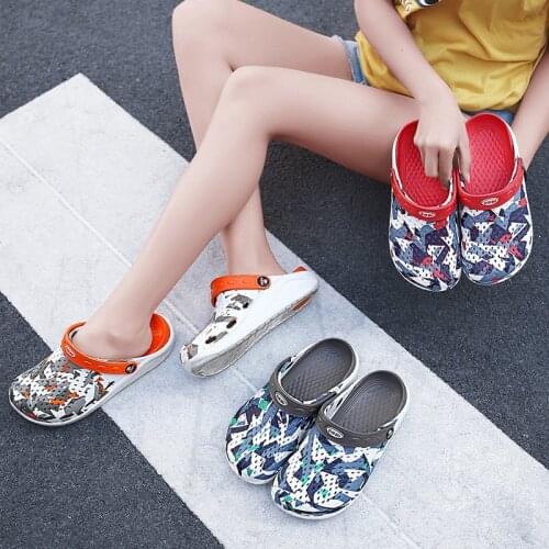 Three-color Hole Shoes EVA Non-slip Wear-resistant Couple Beach Shoes Breathable Camouflage Casual Sandals Slippers