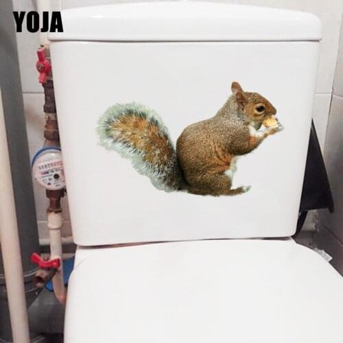 YOJA 24.9×15.4CM Cute Squirrel Animal Home Wall Decoration Fashion Funny WC Toilet Stickers Accessories T1-2707
