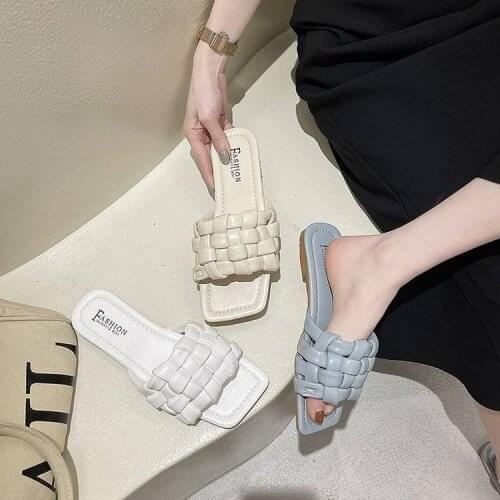 New Fashion Brand Women Slipper Cross Women Outdoor Beach Flip Flops Open Toe Ladies Casual Flat Slides Shoes