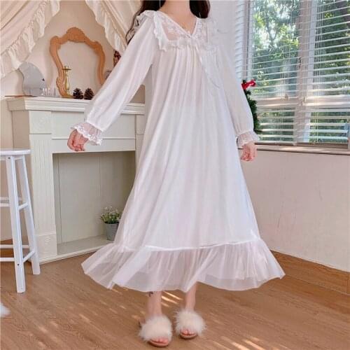 Vintage Sleepshirts Long White Sleepdress Women Lace Nightdress Ladies Romantic Sexy Hot Erotic Gown Nighty Home Suit Lolita