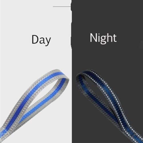 The new dog leash can be customized reflective dog leash dog chain at night safe walking dog leash