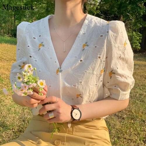 Korean Puff Short Sleeve Loose Blouse Summer New V-neck Embroidery Flower Shirt Ladies Femme Sweet Hollow Out Women Tops 15171