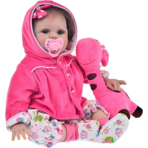 Doll toy Lifelike Reborn Baby Doll Holding a giraffe Soft Real Touch 3/4 Silicone Girl Bebe Doll Reborn 55cm Children Birthday G